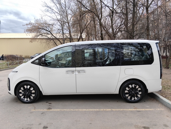 Купить ⁠⁠⁠⁠Hyundai Staria ⁠⁠2025 полный привод в Москве