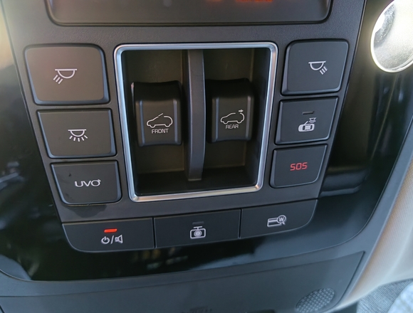 Купить ⁠⁠⁠⁠Kia Carnival Signature 2021 г. в Москве