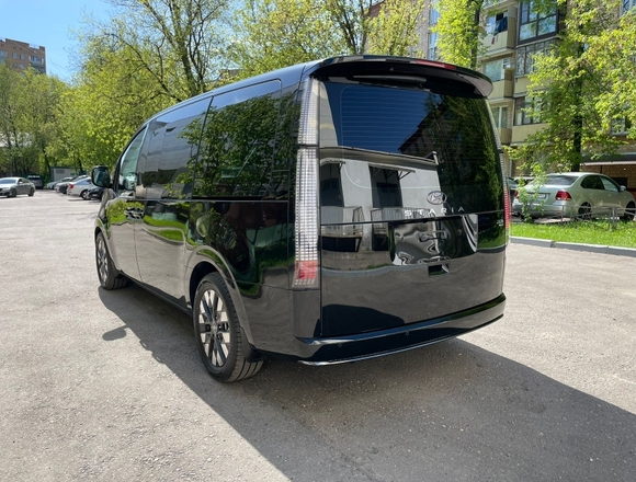Купить ⁠⁠⁠⁠Hyundai Staria ⁠⁠Lounge Inspiration 2023 полный привод в Москве