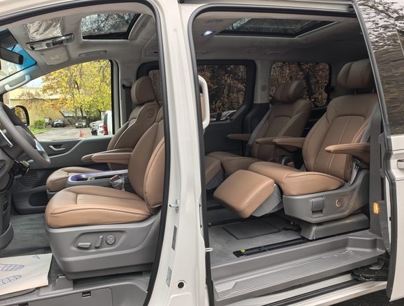 Купить ⁠⁠⁠⁠Hyundai Staria ⁠⁠2025 полный привод в Москве