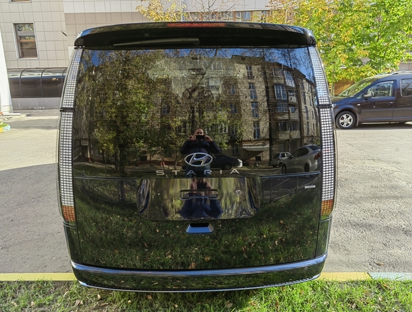 Купить ⁠⁠⁠⁠Hyundai Staria ⁠⁠Lounge Inspiration 2021 полный привод в Москве