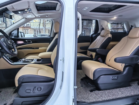 Купить ⁠⁠⁠⁠Kia Carnival Signature 2021 г. в Москве