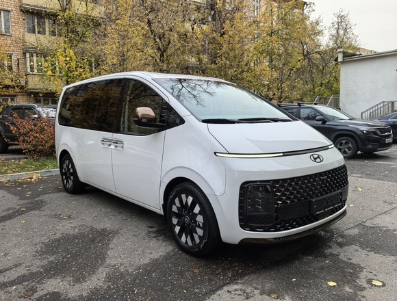 Купить ⁠⁠⁠⁠Hyundai Staria ⁠⁠2025 полный привод в Москве