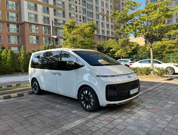 Купить ⁠⁠⁠⁠Hyundai Staria ⁠⁠2025 полный привод в Москве
