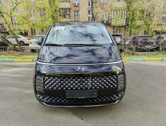 Купить ⁠⁠⁠⁠Hyundai Staria ⁠⁠Lounge Inspiration 2021 полный привод в Москве