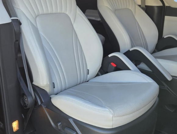 Купить ⁠⁠⁠⁠⁠⁠⁠Hyundai Grand Starex Limousine 2020 г. в Москве