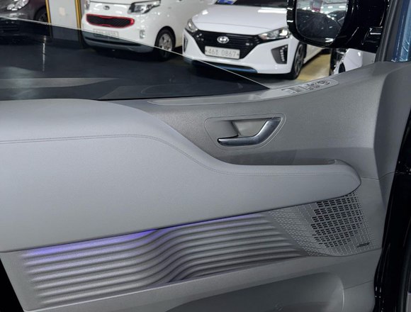 Купить ⁠⁠⁠⁠Hyundai Staria ⁠⁠2025 полный привод в Москве