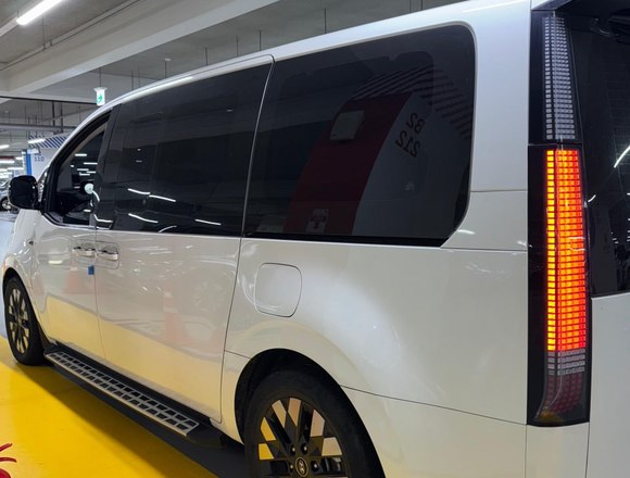 Купить ⁠⁠⁠⁠Hyundai Staria ⁠⁠Lounge Inspiration 2021 полный привод в Москве