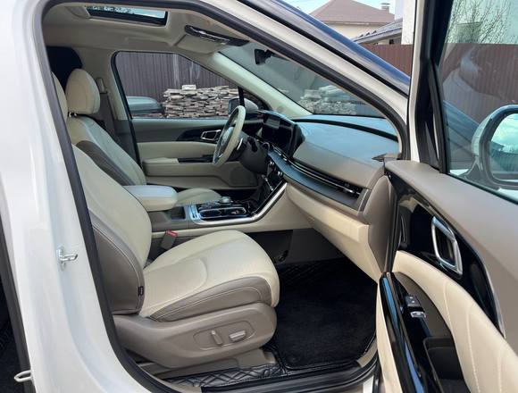 Купить ⁠⁠⁠⁠Kia Carnival Signature 2021 г. полный привод в Москве