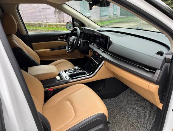 Kia Carnival 2023 г. купить в Москве