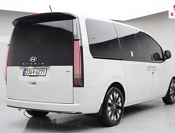 Купить ⁠⁠⁠⁠Hyundai Staria ⁠⁠Lounge Inspiration 2021 полный привод в Москве