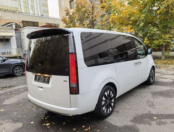 Купить ⁠⁠⁠⁠Hyundai Staria ⁠⁠2025 полный привод в Москве