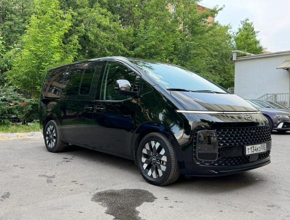 Купить ⁠⁠⁠⁠Hyundai Staria ⁠⁠Lounge Inspiration 2022 полный привод в Москве