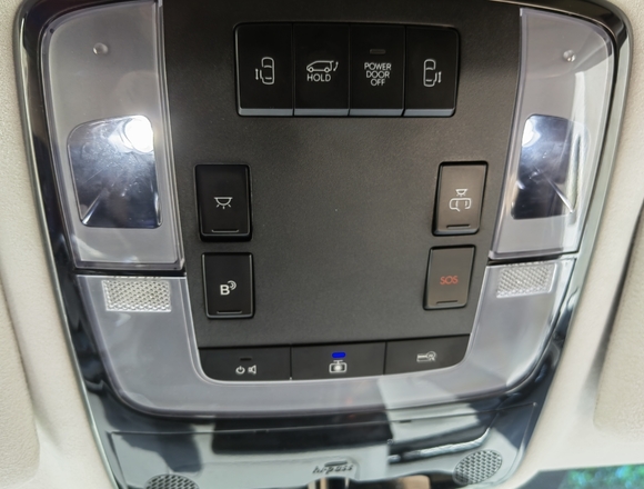 Купить ⁠⁠⁠⁠Hyundai Staria ⁠⁠Lounge Inspiration 2021 полный привод в Москве