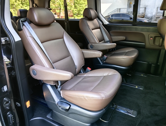 Купить ⁠⁠⁠⁠⁠⁠⁠Hyundai Grand Starex 2019 в Москве