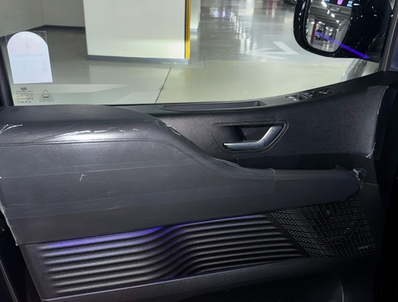 Купить ⁠⁠⁠⁠Hyundai Staria ⁠⁠2025 полный привод в Москве
