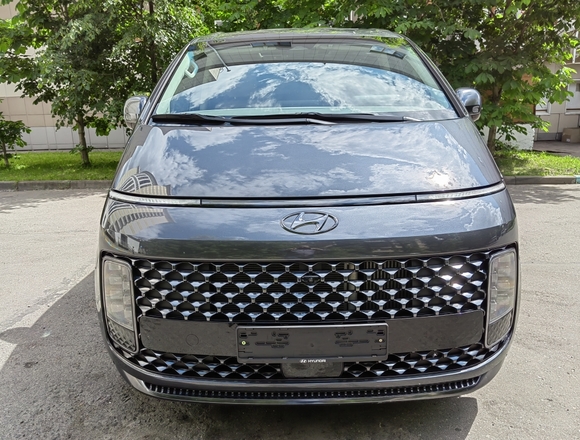 Купить ⁠⁠⁠⁠Hyundai Staria ⁠⁠Lounge Inspiration 2021 полный привод в Москве