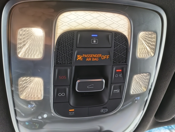 Купить ⁠Genesis GV-80 4wd в Москве