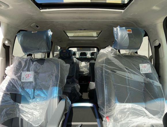 Купить ⁠⁠⁠⁠Hyundai Staria ⁠⁠Lounge Inspiration 2023 полный привод в Москве на Алексеевской