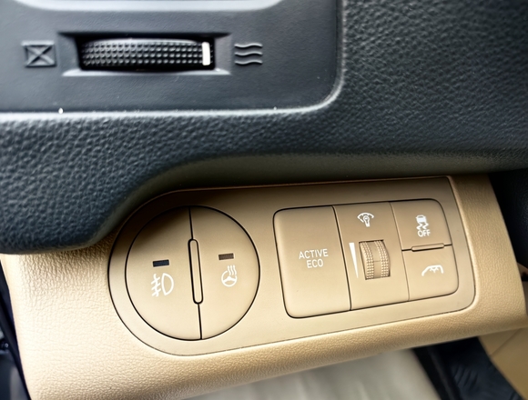 Купить ⁠⁠⁠⁠⁠⁠⁠Hyundai Grand Starex 2020 г. в Москве
