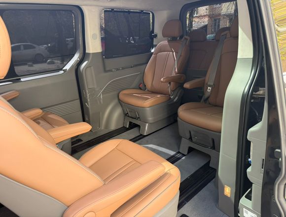 Купить ⁠⁠⁠⁠Hyundai Staria ⁠⁠2025 полный привод в Москве