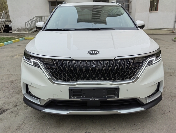 Купить ⁠⁠⁠⁠Kia Carnival Signature 2020 г. в Москве