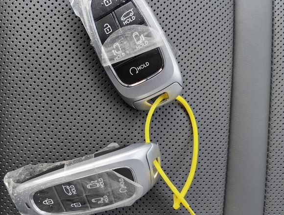 Купить ⁠⁠⁠⁠Hyundai Staria ⁠⁠Lounge Inspiration 2023 полный привод в Москве на Алексеевской