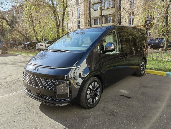 Купить ⁠⁠⁠⁠Hyundai Staria ⁠⁠Lounge Inspiration 2021 полный привод в Москве