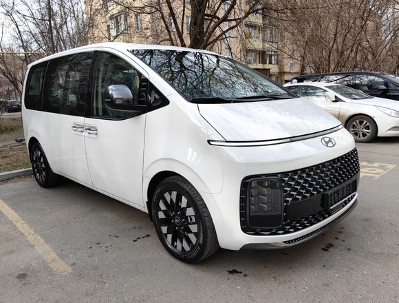 Купить ⁠⁠⁠⁠Hyundai Staria ⁠⁠2025 полный привод в Москве