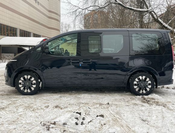 Купить ⁠⁠⁠⁠Hyundai Staria ⁠⁠2024 полный привод в Москве