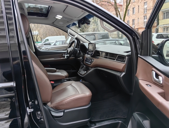 Купить ⁠⁠⁠⁠⁠⁠⁠Hyundai Grand Starex 2019 в Москве