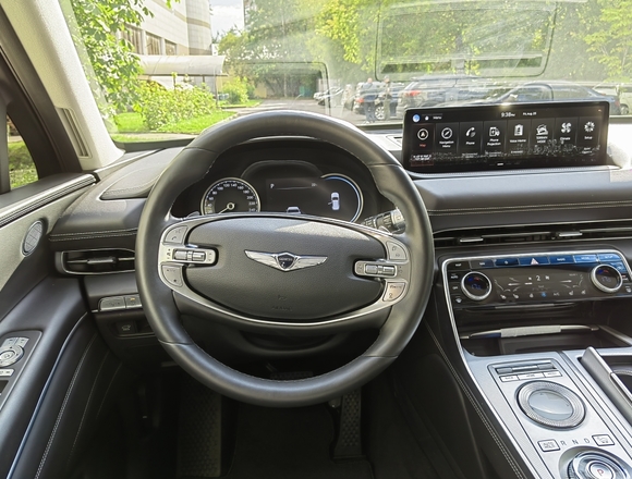 Купить ⁠Genesis GV-80 4wd в Москве