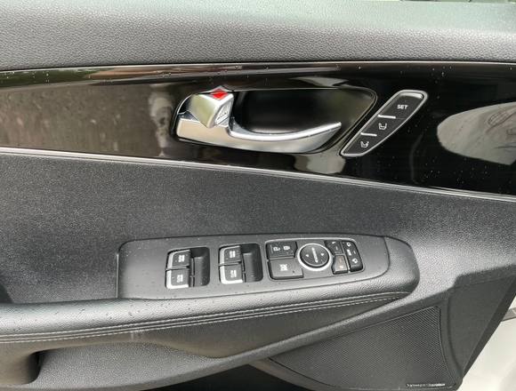 Купить ⁠⁠⁠⁠Kia Sorento Prime 2018 г. в Москве