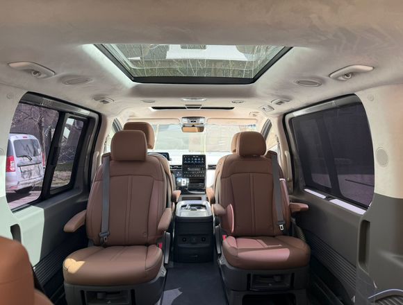 Купить ⁠⁠⁠⁠Hyundai Staria ⁠⁠2025 полный привод в Москве