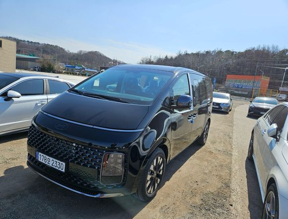 Купить ⁠⁠⁠⁠Hyundai Staria ⁠⁠2024 полный привод в Москве