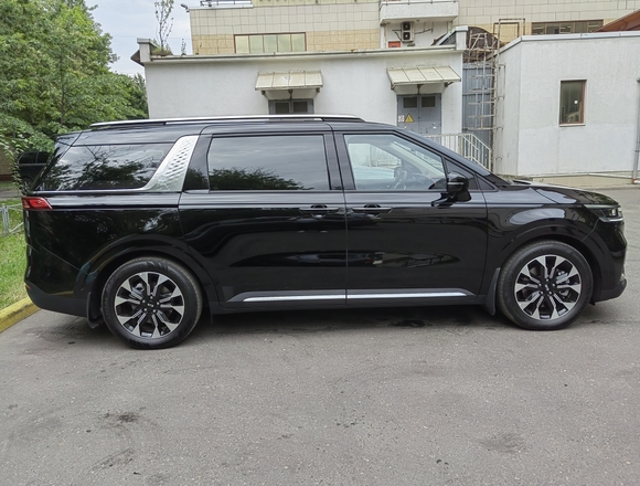 Купить ⁠⁠⁠⁠Kia Carnival Signature 2021 г. полный привод в Москве