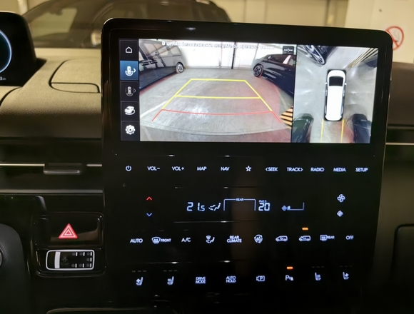 Купить ⁠⁠⁠⁠Hyundai Staria ⁠⁠Lounge Inspiration 2021 полный привод в Москве