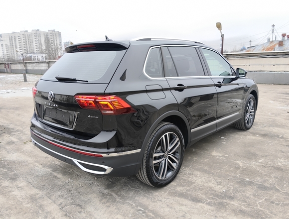 Купить ⁠Volkswagen Купить ⁠Volkswagen Tiguan 2022 г. в Москве на Алексеевской2018 г. в Москве на Алексеевской