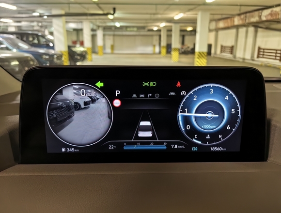 Купить ⁠⁠⁠⁠Hyundai Staria ⁠⁠Lounge Inspiration 2021 полный привод в Москве