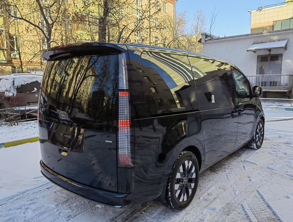 Купить ⁠⁠⁠⁠Hyundai Staria ⁠⁠Lounge Inspiration 2021 полный привод в Москве