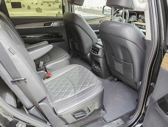 Купить ⁠⁠⁠⁠Kia Mohave 2020 г. в Москве