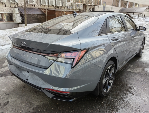 Купить ⁠⁠⁠⁠⁠Hyundai Elantra 2022 в Москве