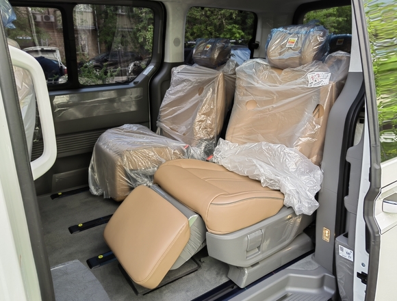 Купить ⁠⁠⁠⁠Hyundai Staria ⁠⁠Lounge Inspiration 2023 полный привод в Москве