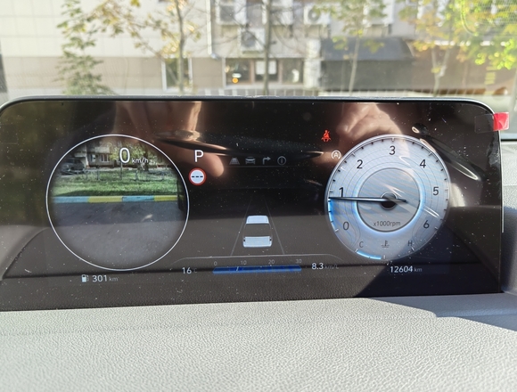 Купить ⁠⁠⁠⁠Hyundai Staria ⁠⁠Lounge Inspiration 2021 полный привод в Москве