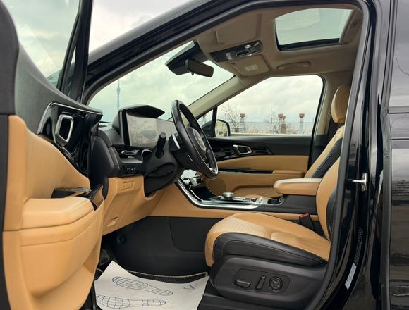 Купить ⁠⁠⁠⁠Kia Carnival Signature 2021 г. полный привод в Москве