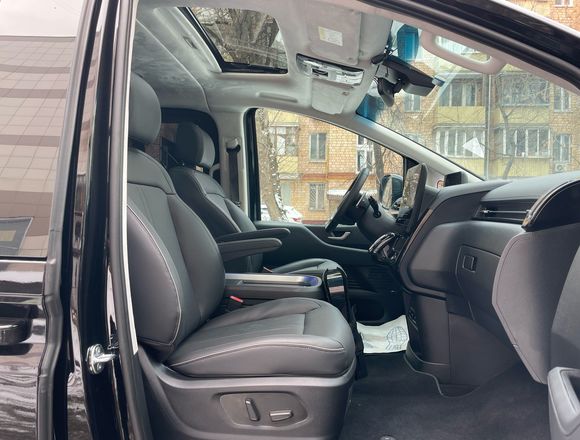 Купить ⁠⁠⁠⁠Hyundai Staria ⁠⁠2024 полный привод в Москве