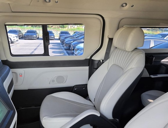 Купить ⁠⁠⁠⁠⁠⁠⁠Hyundai Grand Starex Limousine 2020 г. в Москве