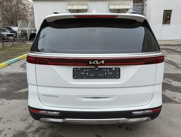 Купить ⁠⁠⁠⁠Kia Carnival Signature 2022 г. в Москве