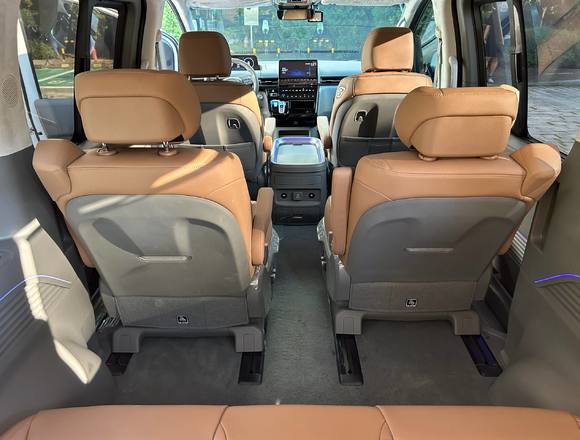 Купить ⁠⁠⁠⁠Hyundai Staria ⁠⁠2025 полный привод в Москве