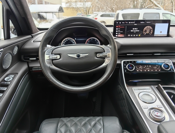 Купить ⁠Genesis GV-80 4wd в Москве